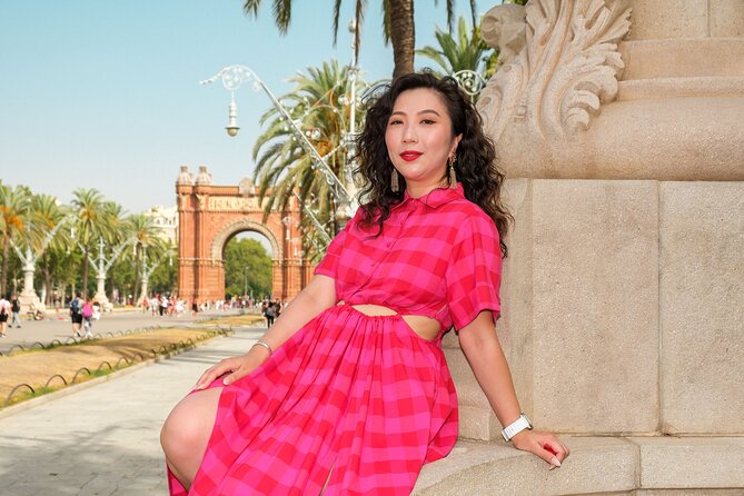 Sunny Barcelona Photoshoot - Why this Barcelona photoshoot works so well