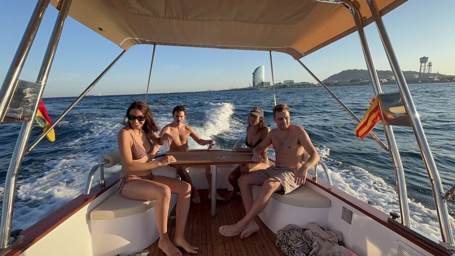 Sunset from a private Classic Yacht - Key points to know before booking