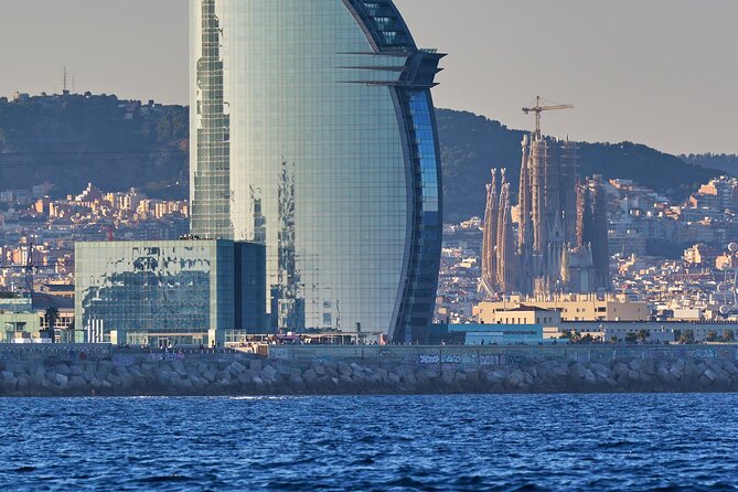 Sunset Sailing Cruise in Barcelona led by Young & Local Captain - What the local captains add