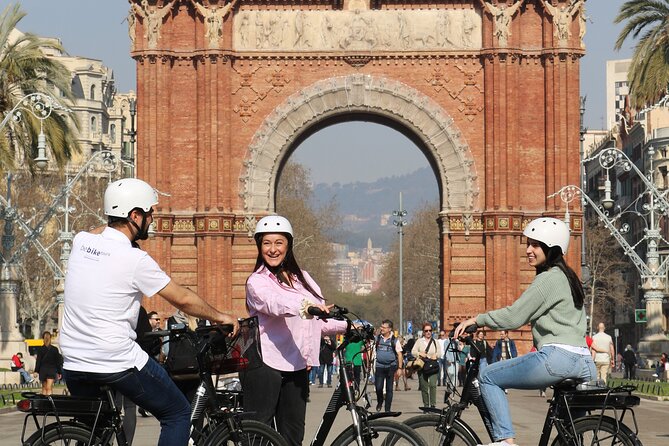 Tapas Tasting Bike/E-Bike Tour in Barcelona - Tapas, dinner, and what is included