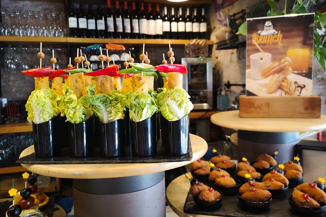 Tapas, Wine and Flamenco Private Tour in Barcelona - Flamenco inside Palau Dalmases