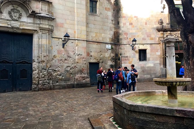 'The Cathedral of the Sea' Walking Book Tour - The old Jewish Quarter and Sinagoga Major