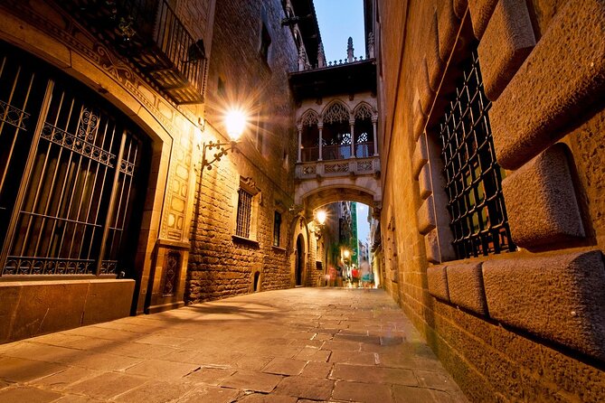The Gothic Trail – Ghosts of Barcelona Exploration Game - A ghost hunt that turns streets into clues