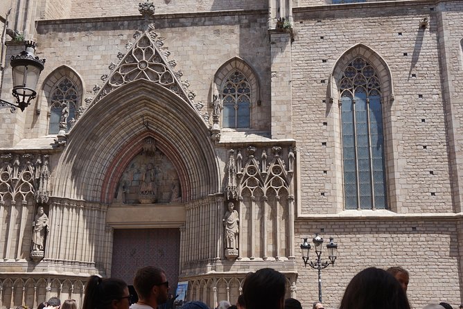 "The Shadow of the Wind" Novel Walking Tour - Santa Maria del Mar and the power of place