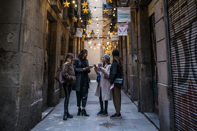The Ultimate Old Town Tour in Barcelona - Las Ramblas, where Barcelona puts on a show