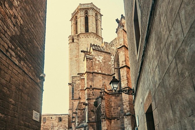 The Ultimate Old Town Tour in Barcelona - Food, drinks, and the Catalan way of life