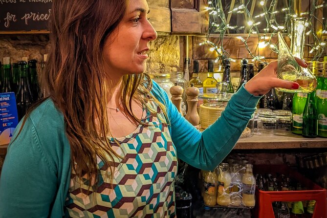 Together Food and Culture Walking Tour in Barcelona - How the small group changes the experience