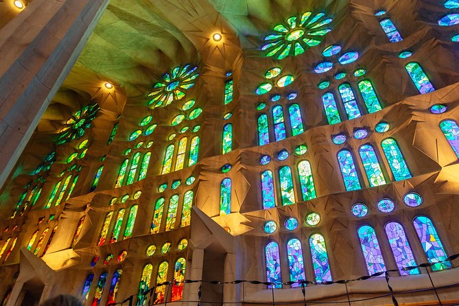 Treasures of Barcelona: Private Gaudi Walking Tour - The guides and the personal touch