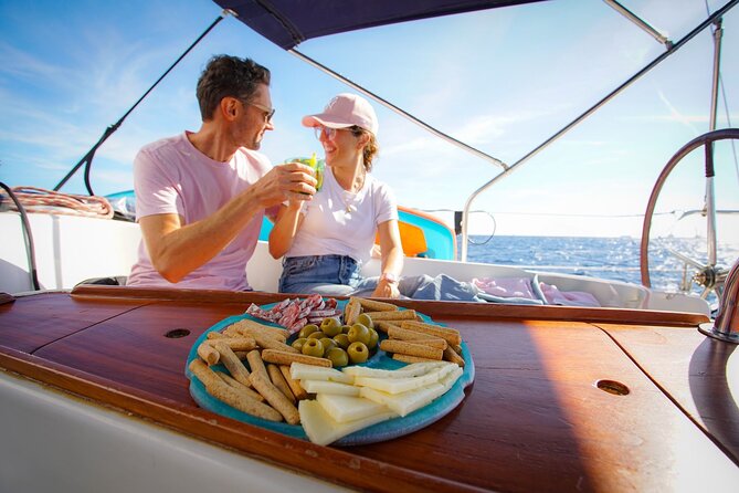 Vermut & Sailing Experience Barcelona with Drinks and Snacks - What the Captains Add