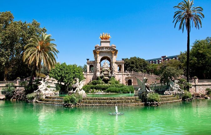 Visite insolite de Barcelone à vélo (en français) - What the $28.41 Price Gives You