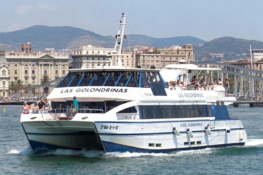 Walking Tour Gothic Quarter and Ramblas+Boat Trip - The old Jewish Quarter and Plaça del Pi