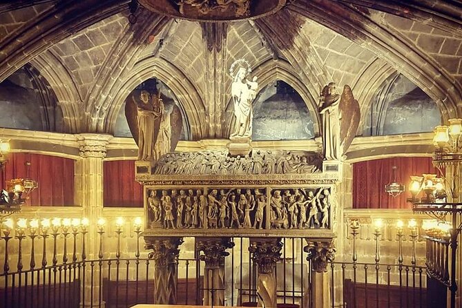 Walking Tour Mysteries and Legends of Barcelona and its Ghosts - The Gothic Cathedral and its surrounding ghosts