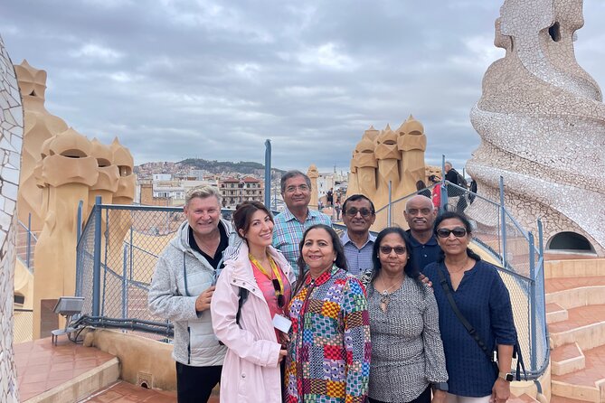 Welcome Private Chauffeured Tour with Licensed Guide - Port Olímpic closes the loop by the sea