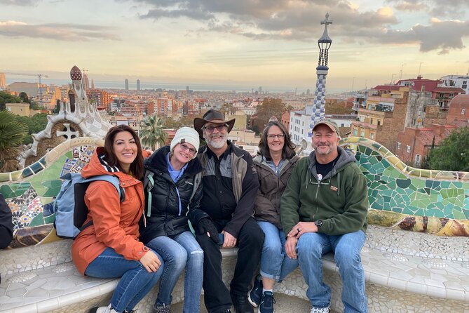 Welcome Private Chauffeured Tour with Licensed Guide - La Rambla and La Boqueria in quick succession