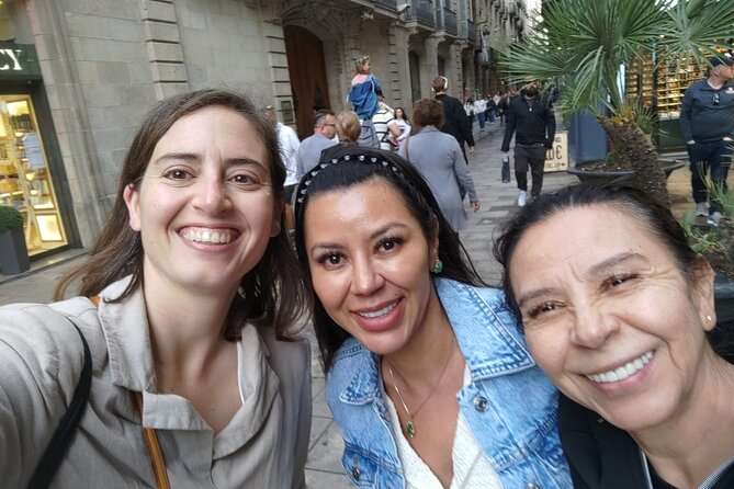 Welcome Tour in Barcelona - Barcelona Cathedral without an interior visit