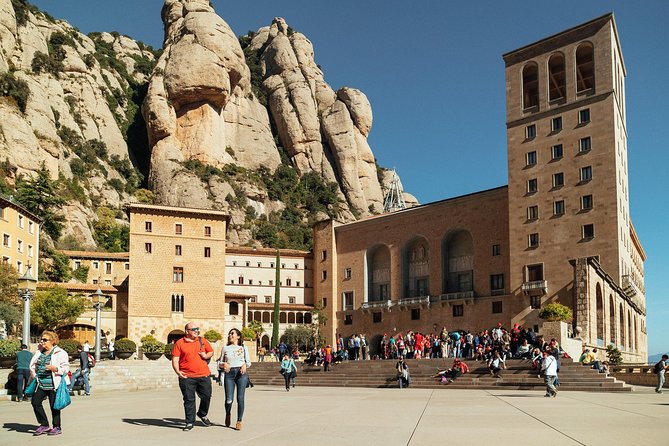 With Locals Ultimate Montserrat PRIVATE Day Trip - With Cable Car and Train - What the $323.43 price means