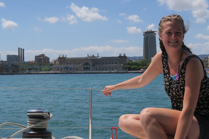 Wonderful 2 Hour Sailing trip including open bar and Pinchos - Barceloneta beaches without the beach crowd